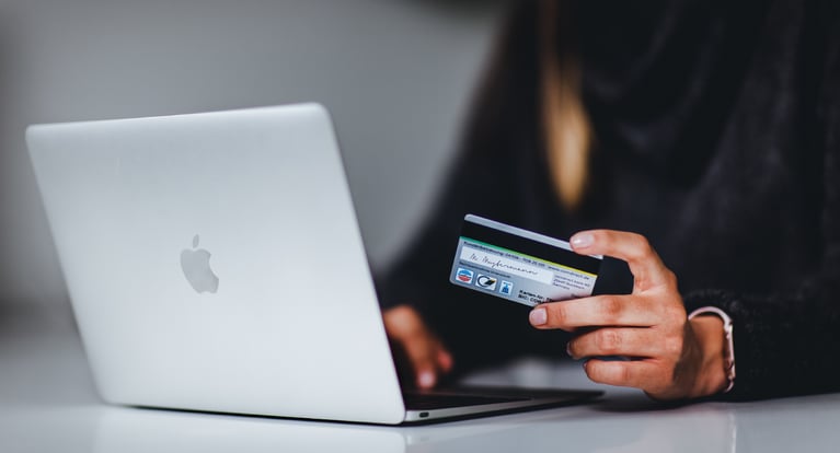 Click-And-Mortar Retail: What Are The Pros And Cons?